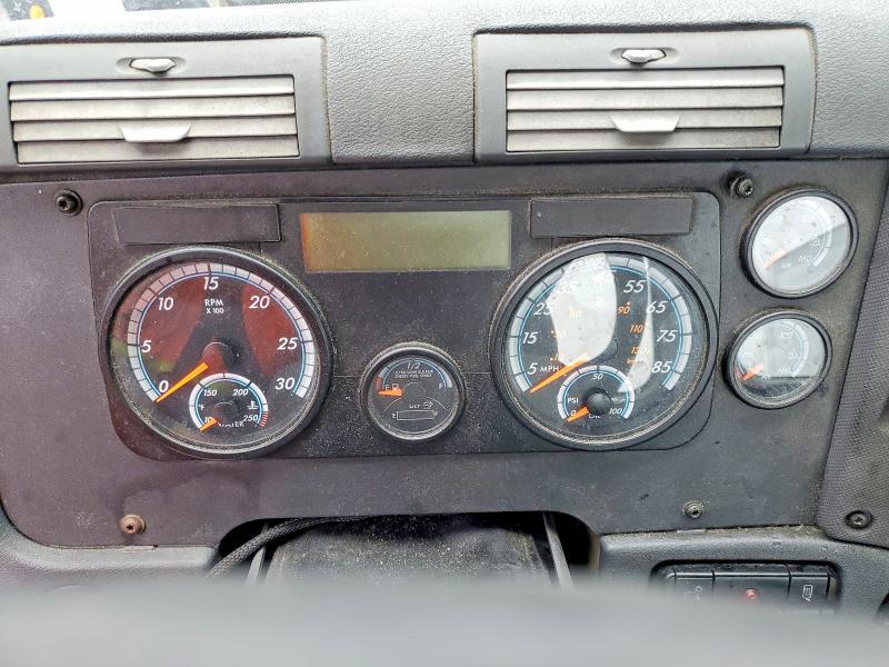 2016 Freigliner 2016 Freightliner Cascadia 125 Semi Truck