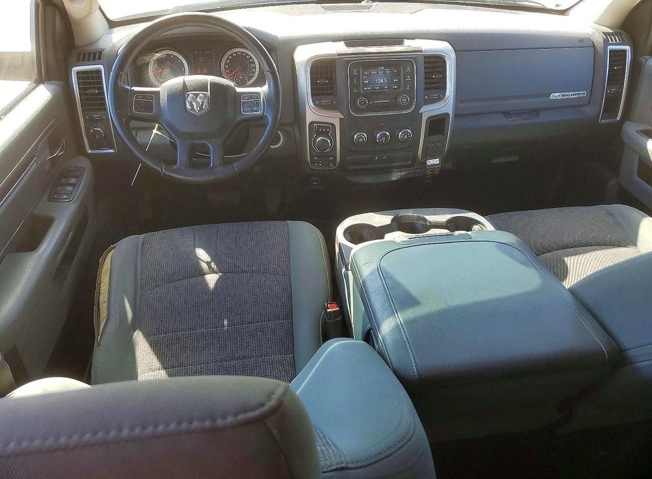 2016 Dodge Ram 1500 slt