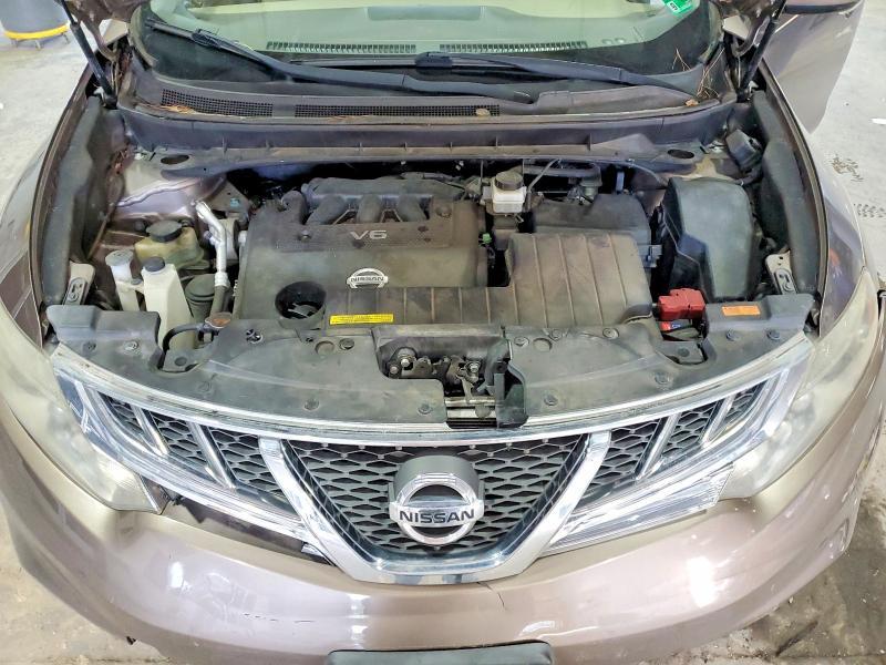 2013 Nissan Murano s