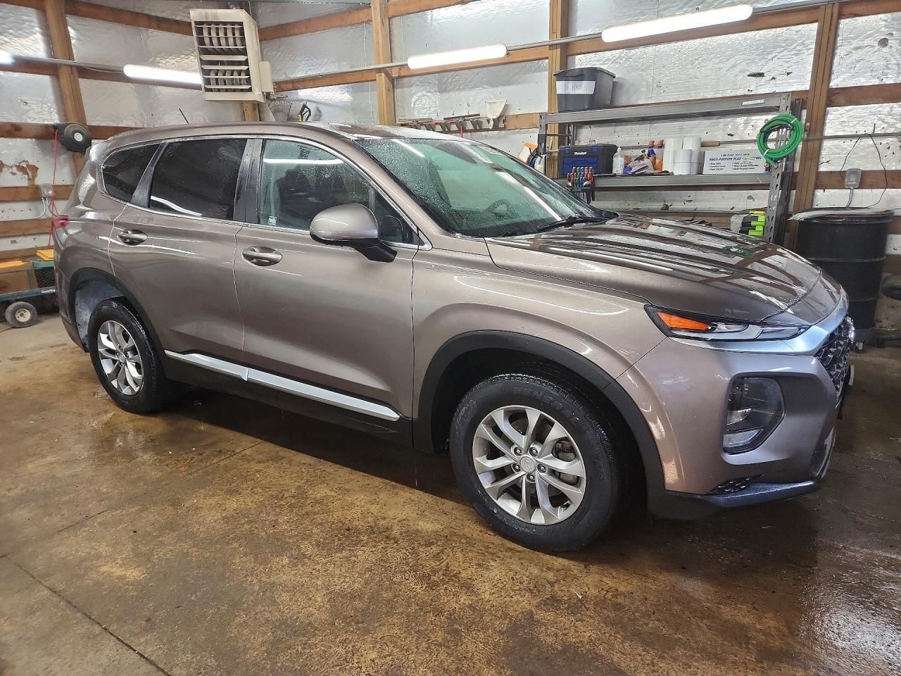 2019 Hyundai Santa fe se 2.4l