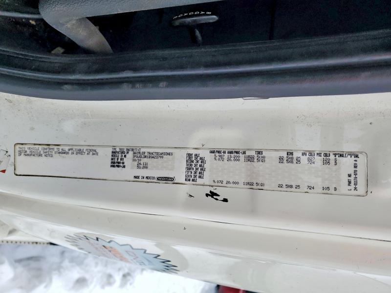 2011 Freightliner Cascadia Semi Truck