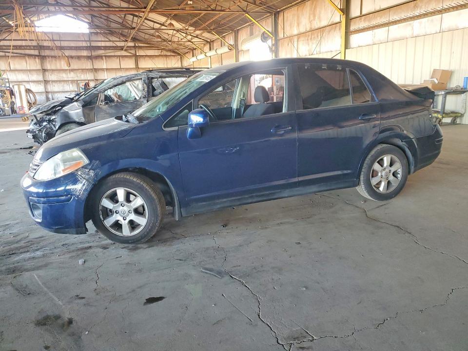 2011 Nissan Versa s
