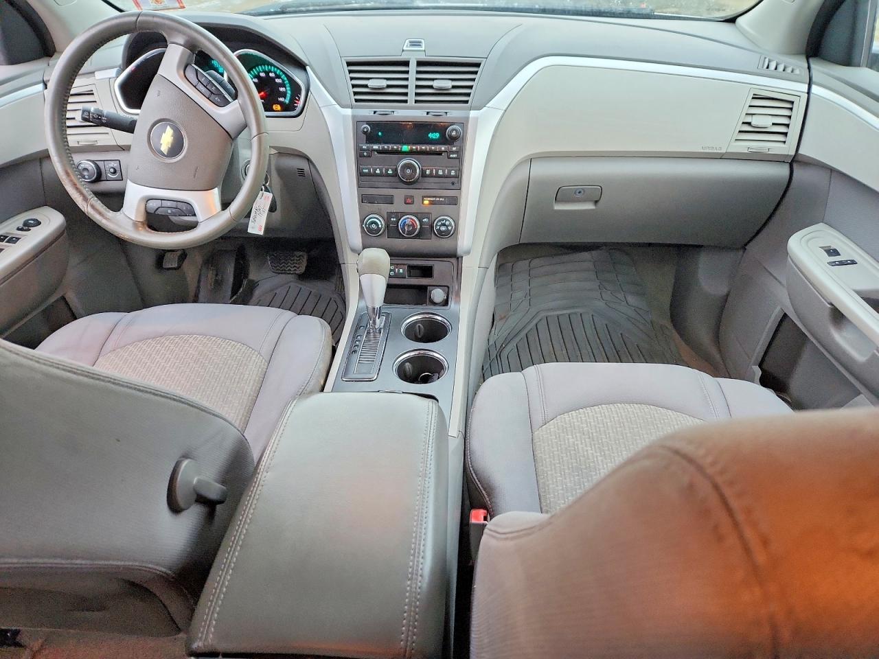 2011 Chevrolet Traverse ls
