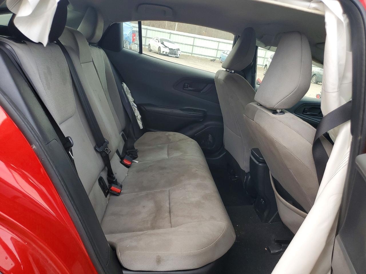 2025 Toyota Prius le