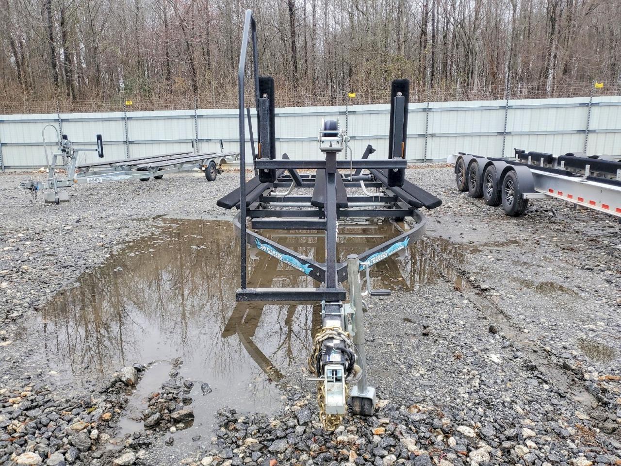 2024 Benchmark 24T/13 Boat Trailer