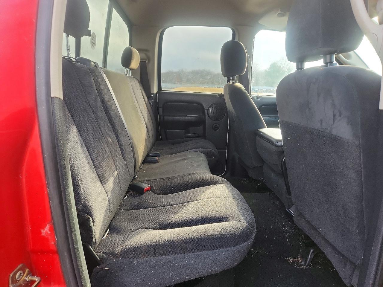 2004 Dodge RAM 1500 ST