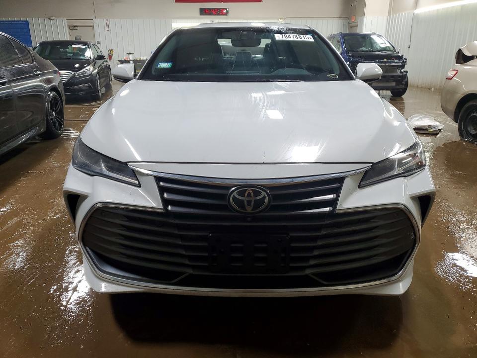 2022 Toyota Avalon Limited