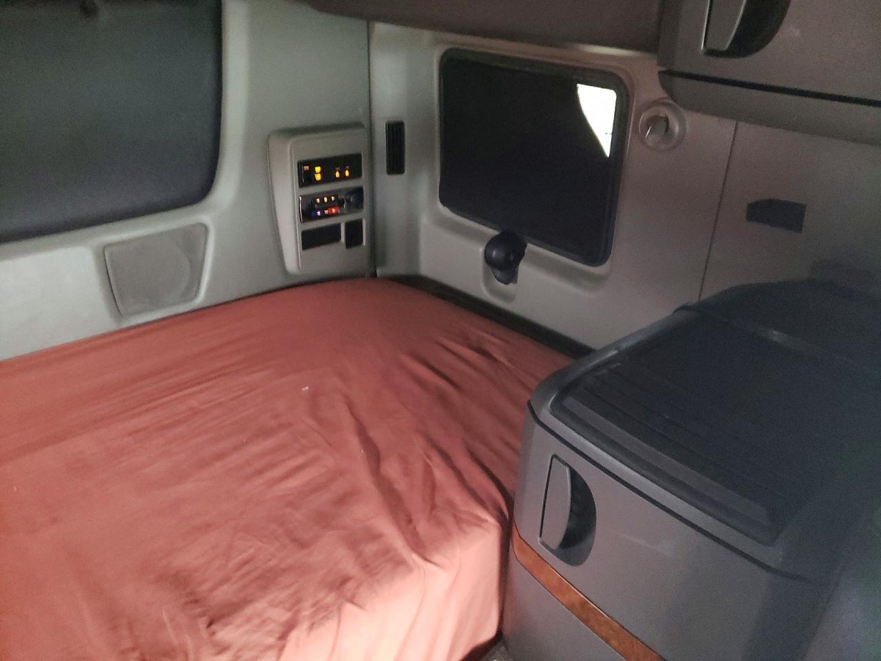 2021 International LT625 Semi Truck