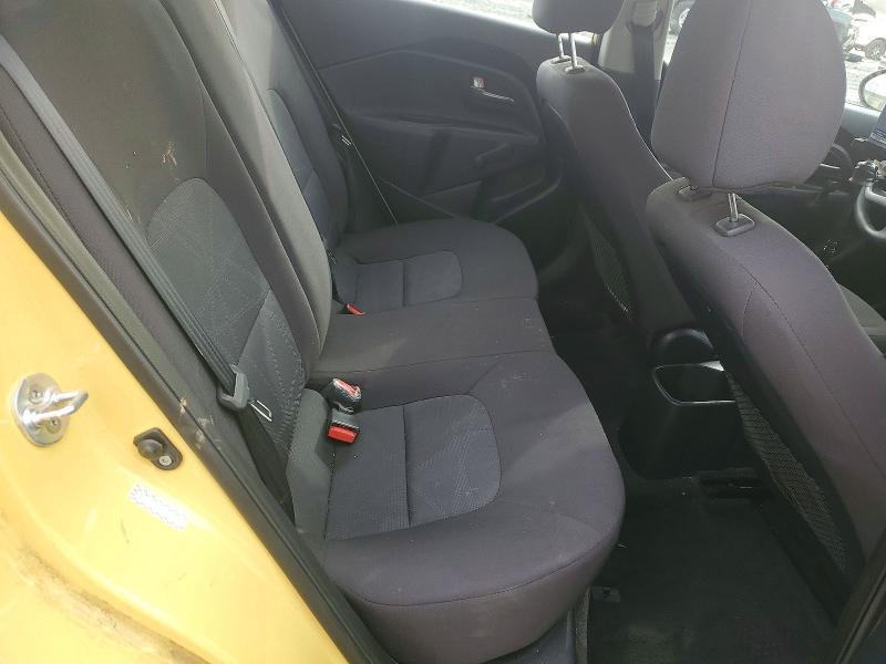 2016 KIA Rio lx