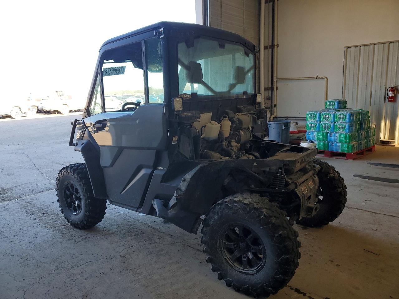 2024 Can-Am Defender Utility Vehicle