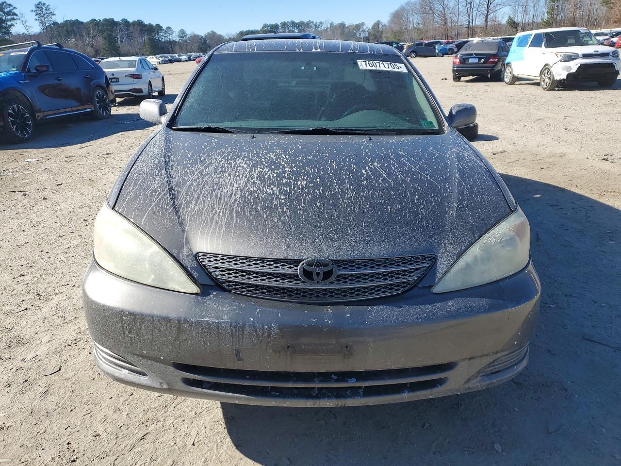 2002 Toyota Camry le