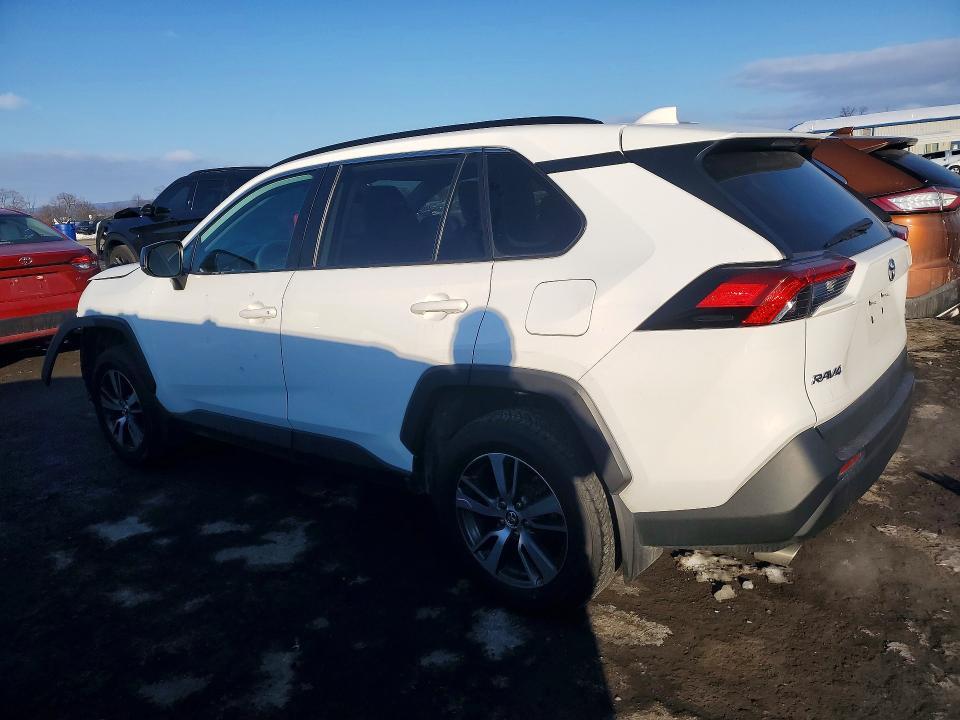 2020 Toyota Rav4 le