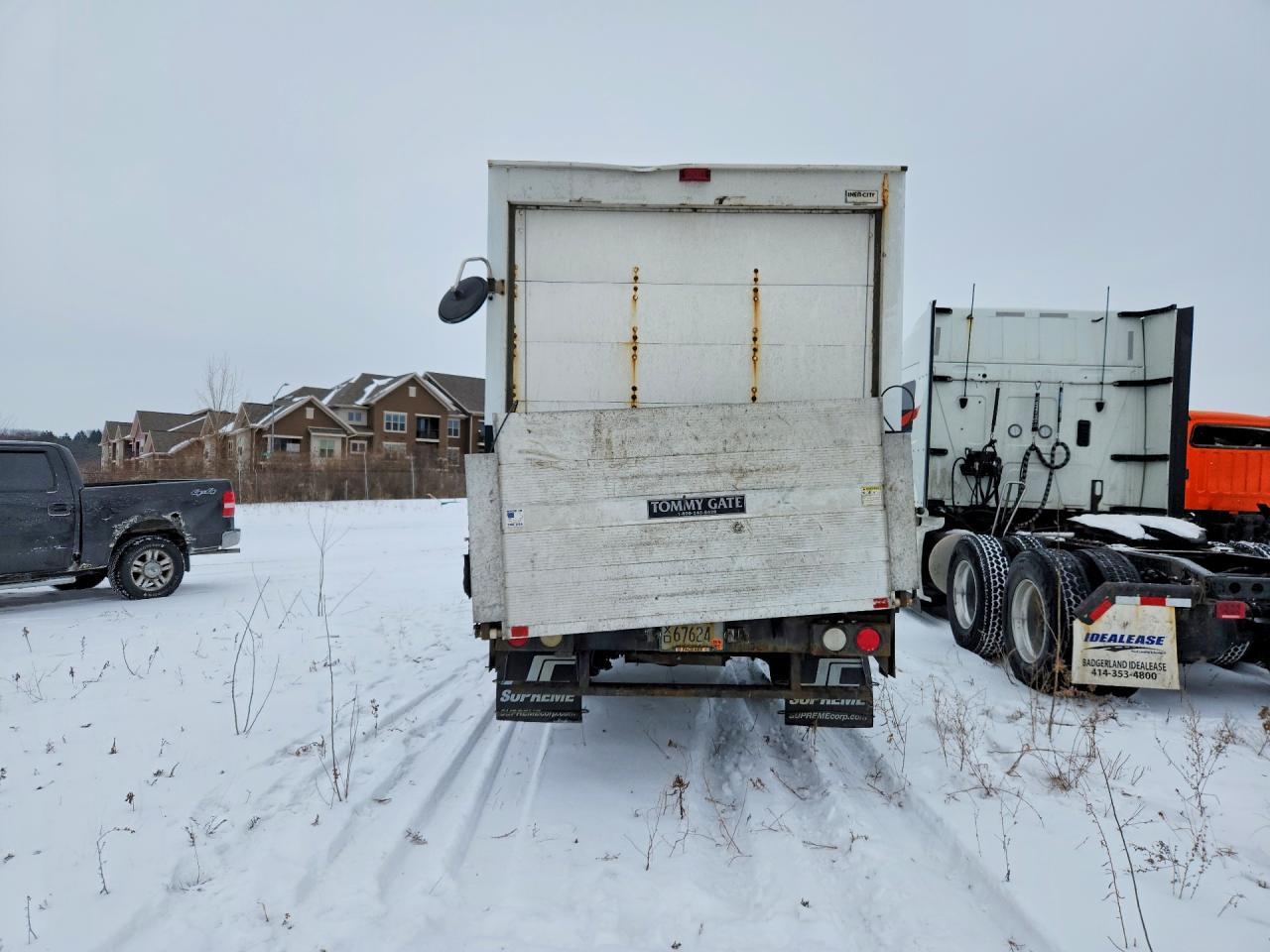 2016 Chevrolet Express G3500 BOX Truck