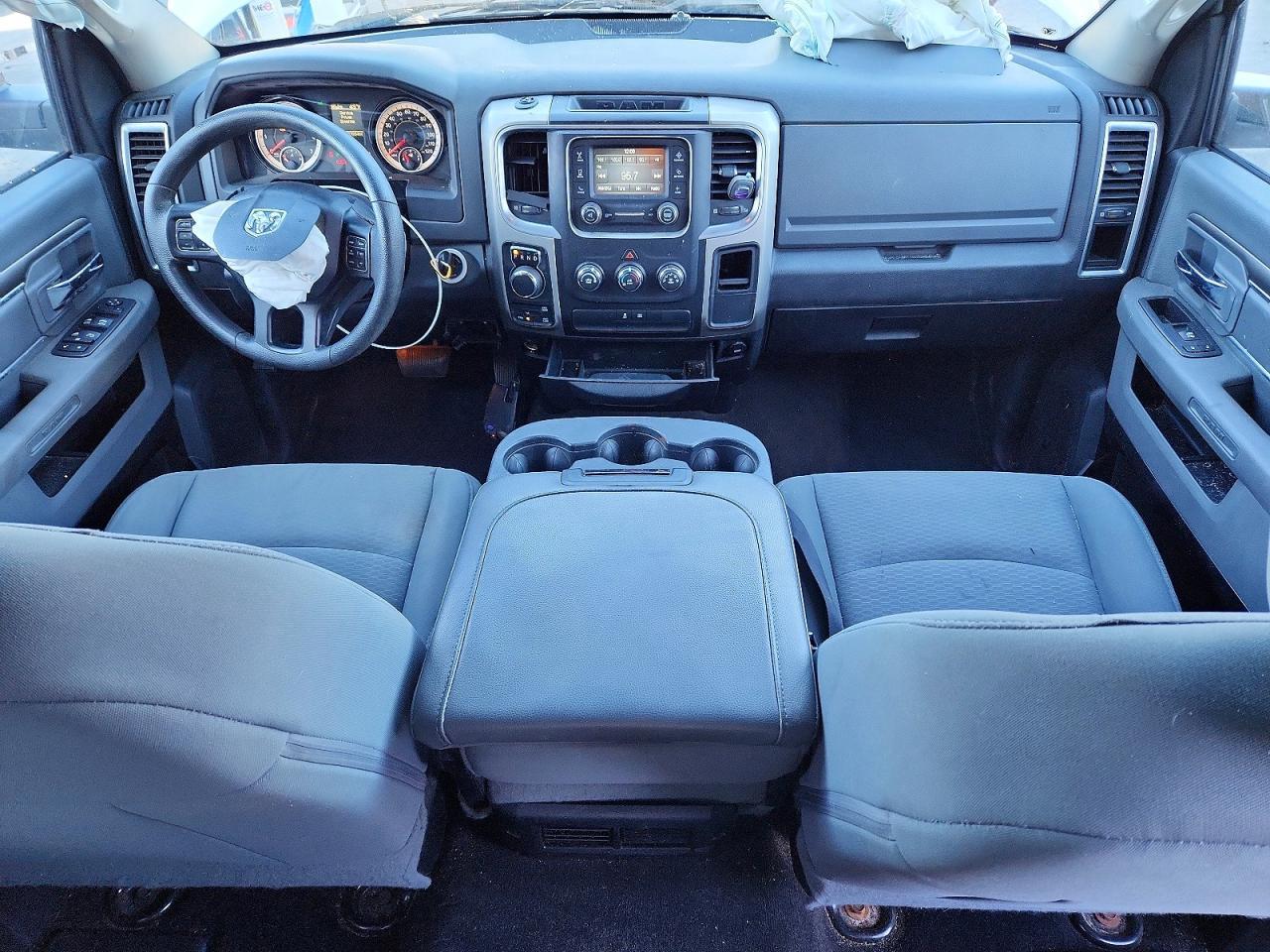 2017 Ram Trucks 1500 slt