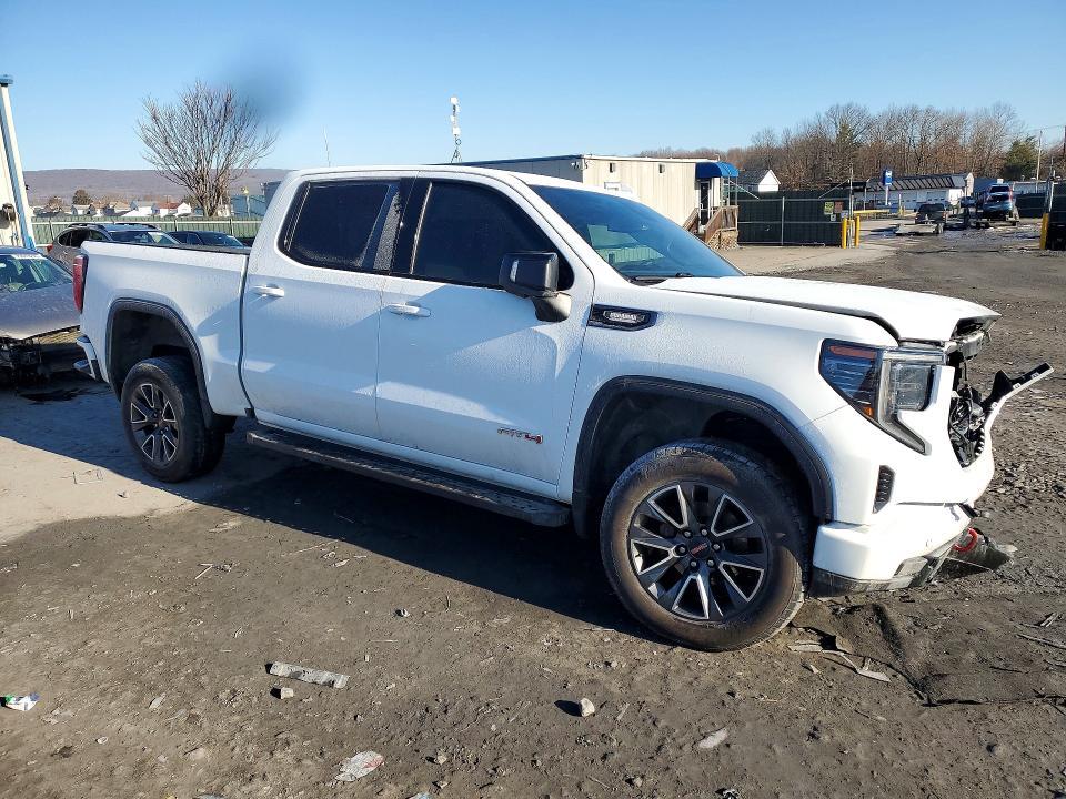 2023 GMC Sierra K1500 AT4