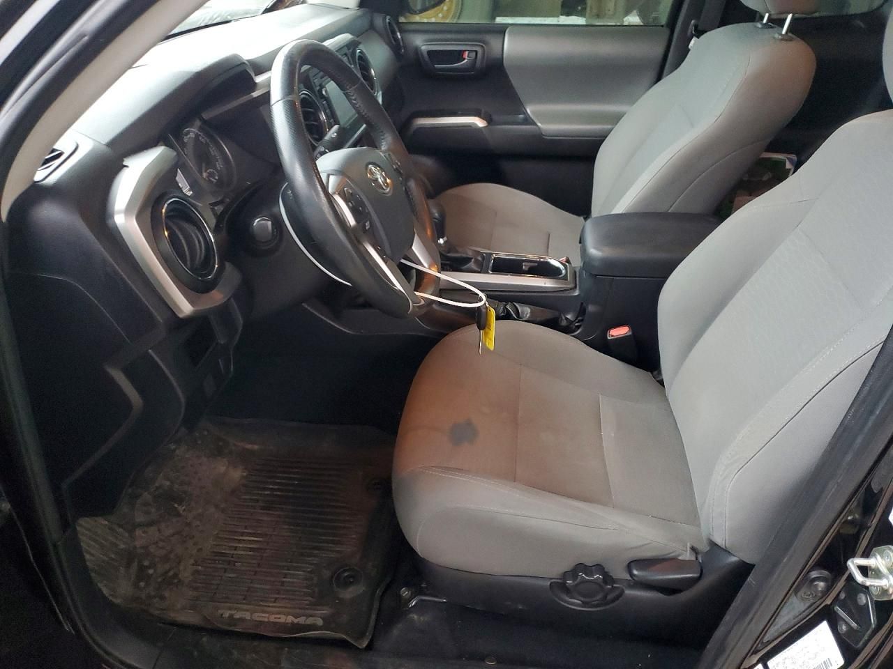 2017 Toyota Tacoma Access cab