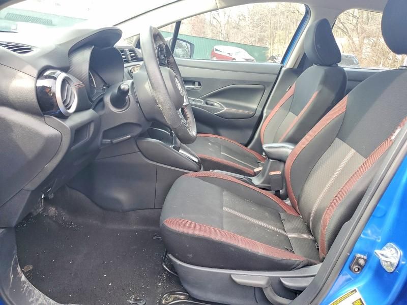 2024 Nissan Versa sr