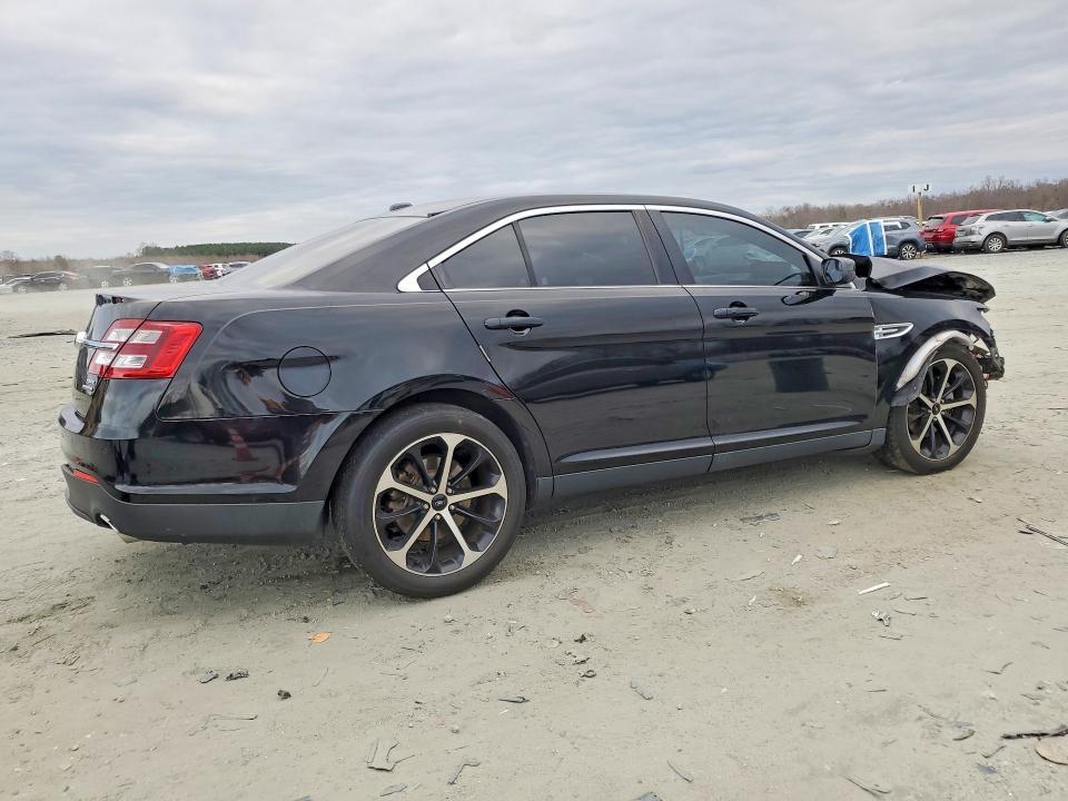 2016 Ford Taurus sel