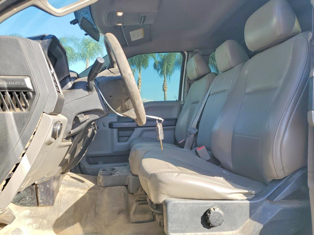 2017 Ford F350 Super Duty Utility / Service Truck