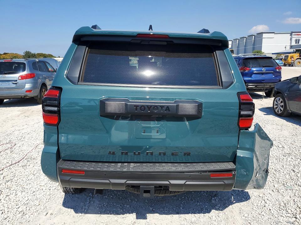 2025 Toyota 4runner SR5