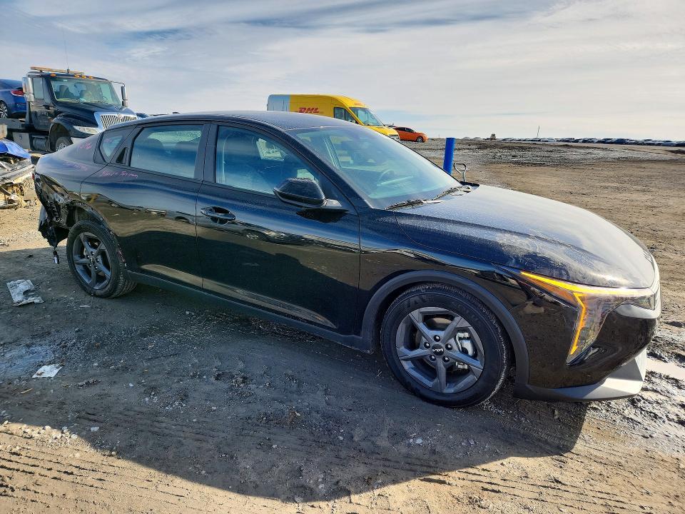 2025 KIA K4 lx