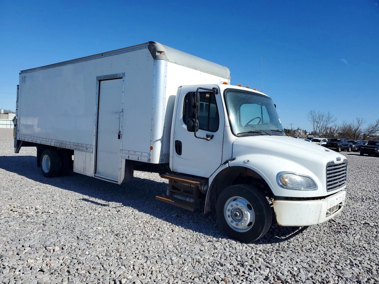 2016 Freightliner Business Class M2 box Truck