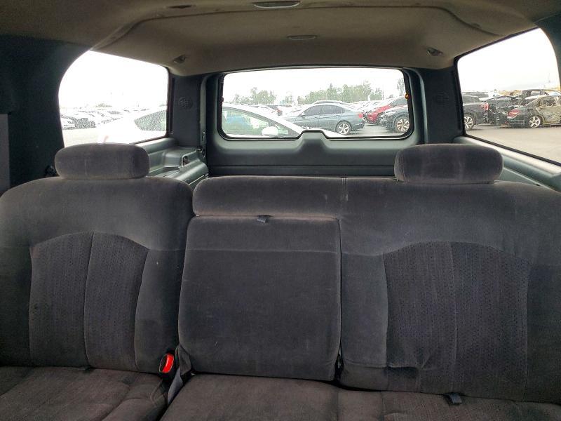 2002 Chevrolet Suburban C1500