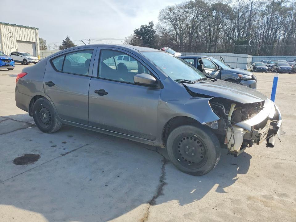 2016 Nissan Versa s
