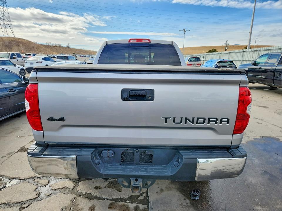 2015 Toyota Tundra Double cab sr