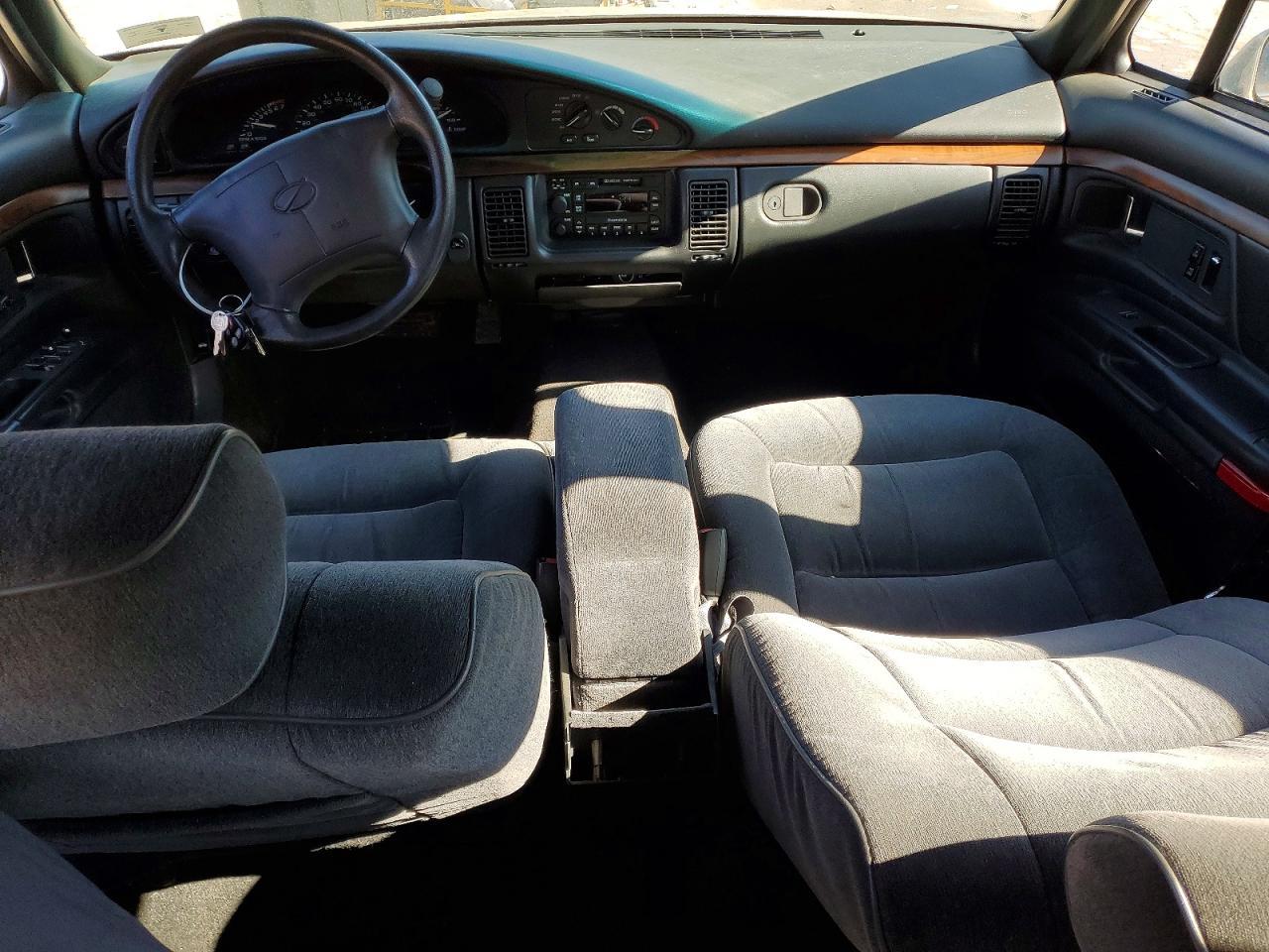 1998 Oldsmobile 88 Base