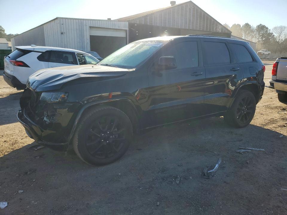 2020 Jeep Grand Cherokee Laredo