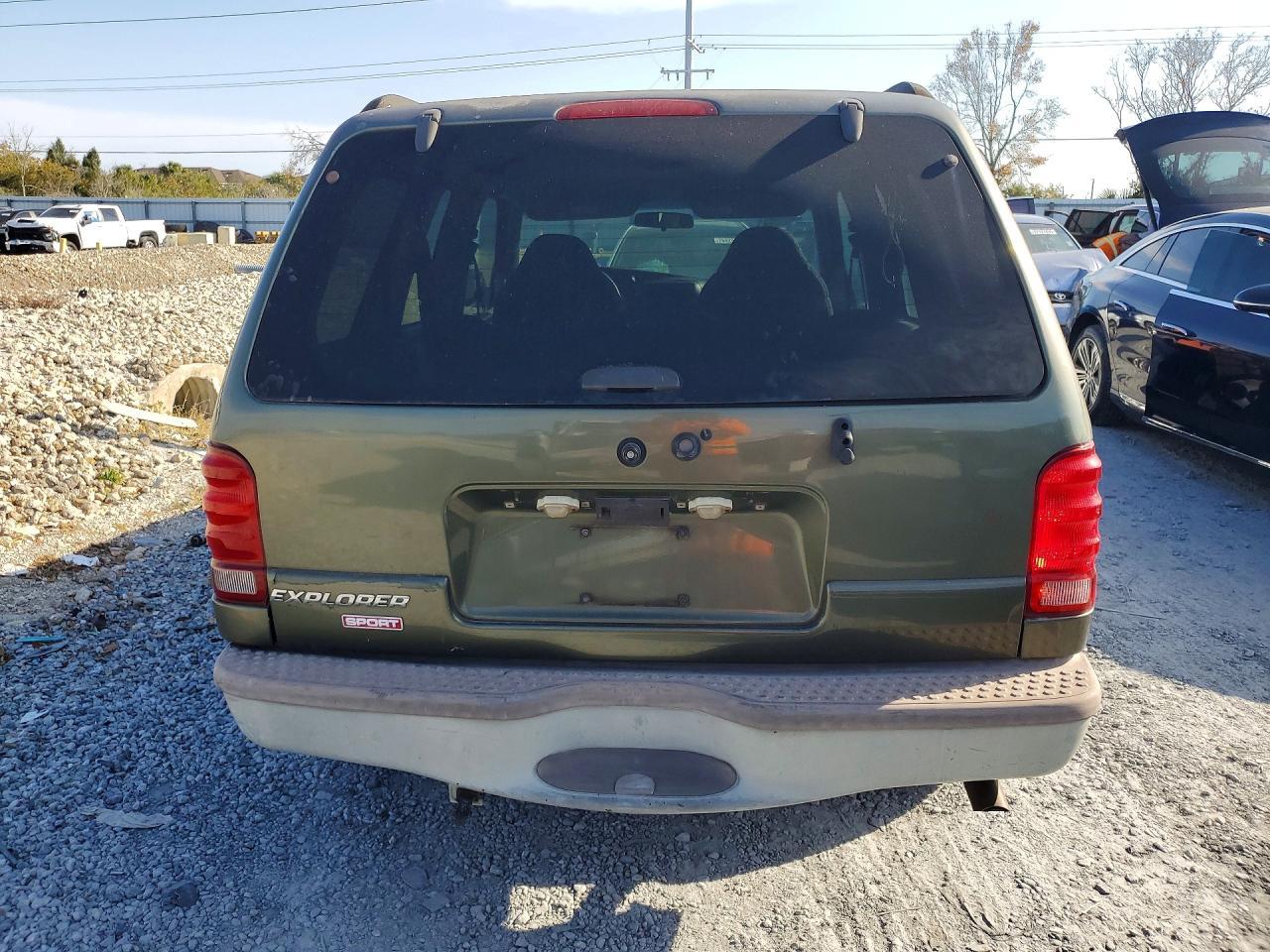 2001 Ford Explorer Sport