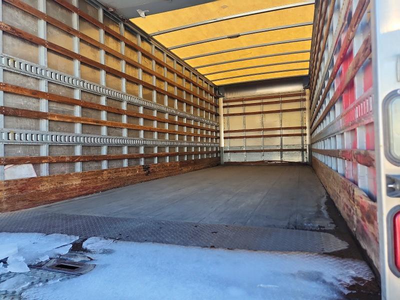 2015 Freightliner Business Class M2 box Truck