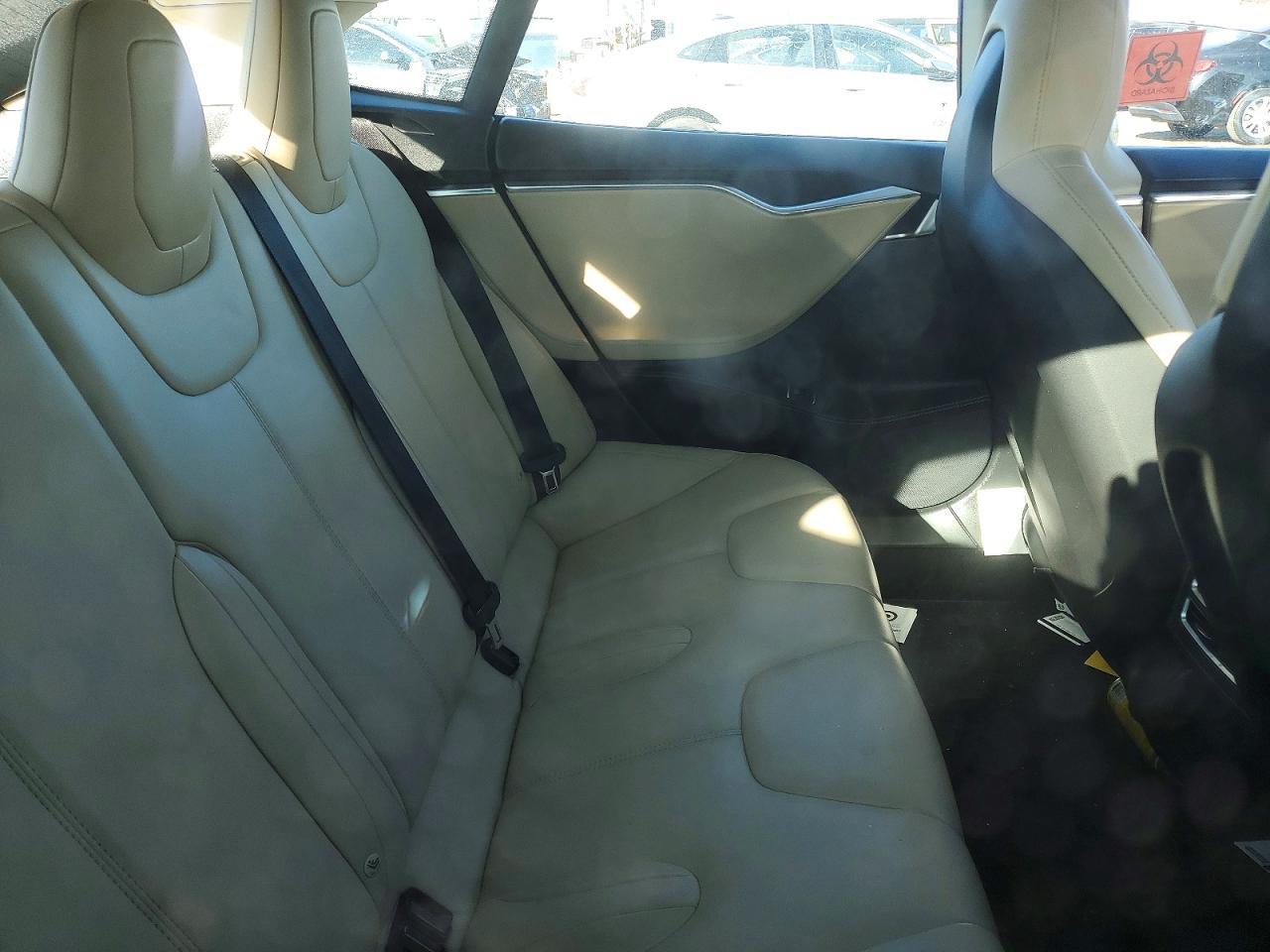 2015 Tesla Model s 85