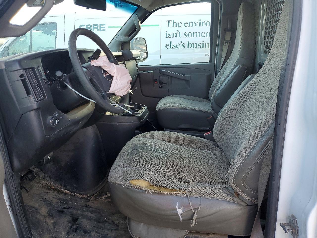 2017 GMC Savana 2500 Cargo Utility / Service Van