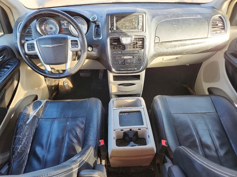 2015 Chrysler Town & Country Touring l