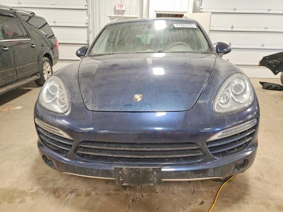 2013 Porsche Cayenne