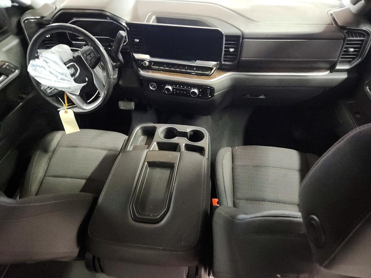 2022 GMC Sierra K1500 SLE