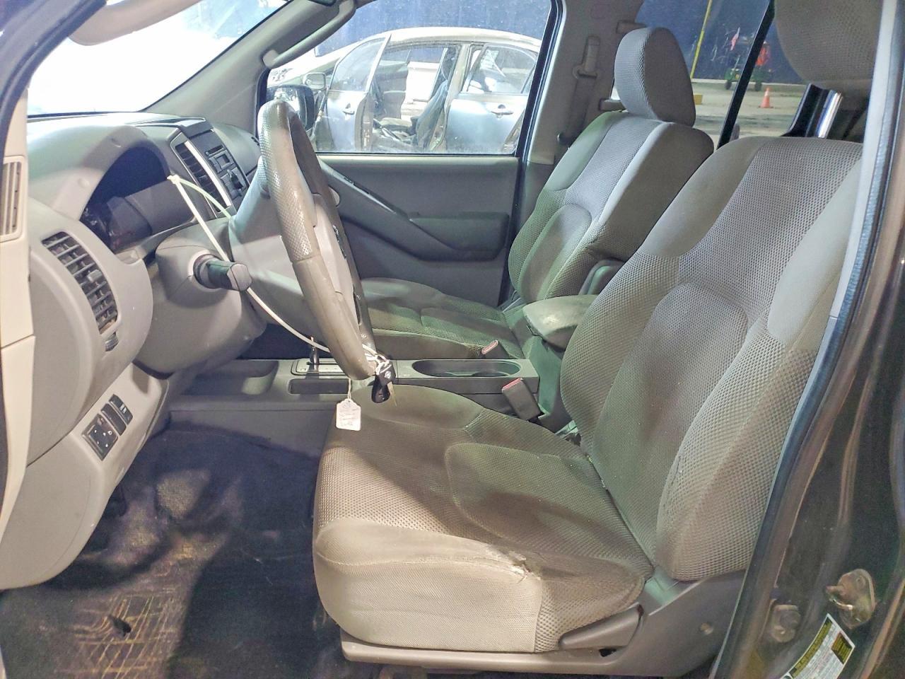 2010 Nissan Frontier SE V6