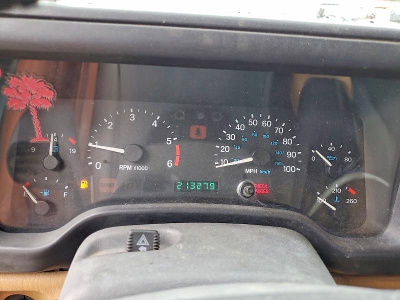 1997 Jeep Wrangler / tj Sahara