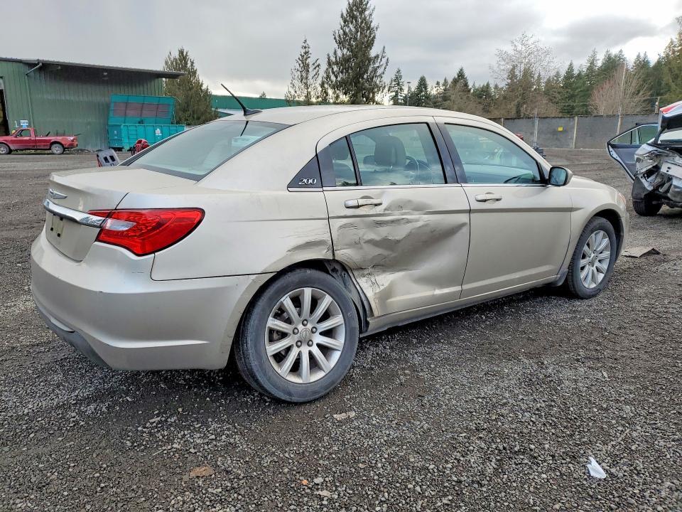 2013 Chrysler 200 Touring