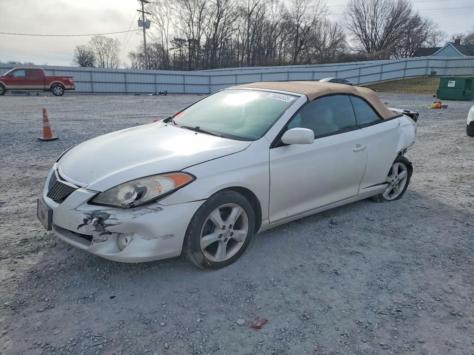 2005 Toyota Camry Solara sle V6
