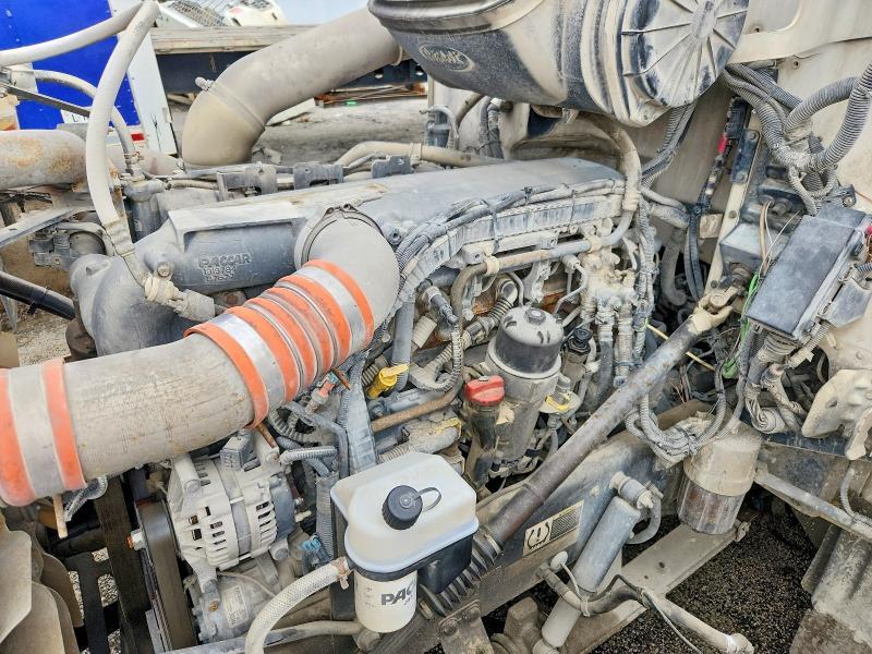 2014 Peterbilt Tractor 2014 Peterbilt 386 Semi Truck