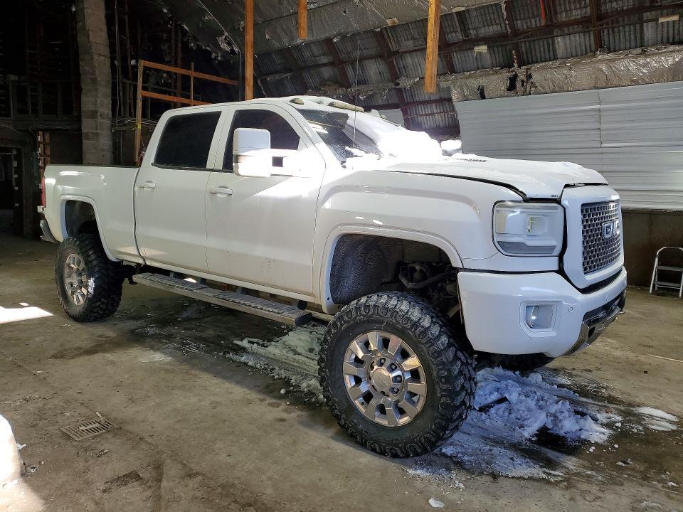2015 GMC Sierra K2500 Denali