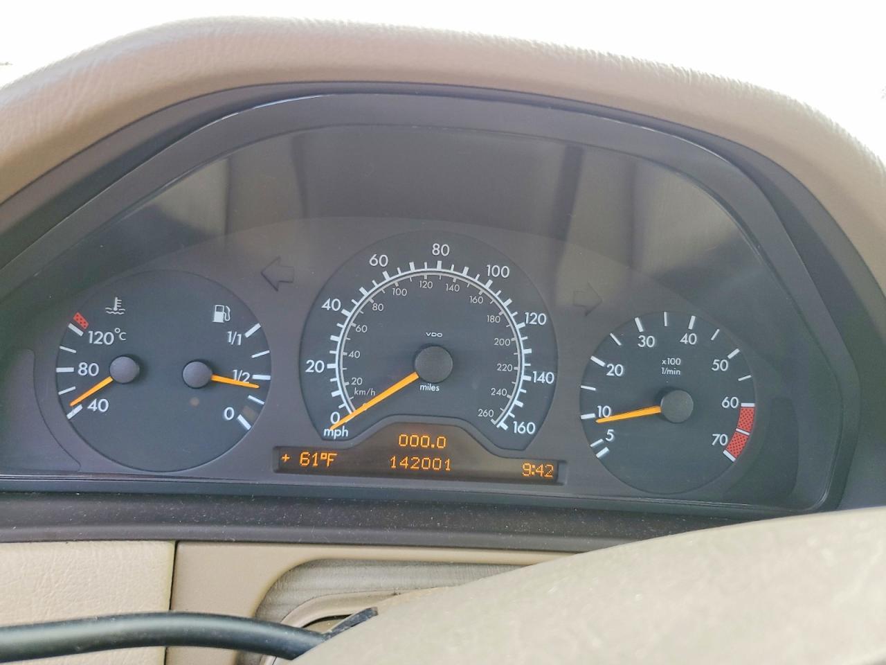 1998 Mercedes-Benz E 320