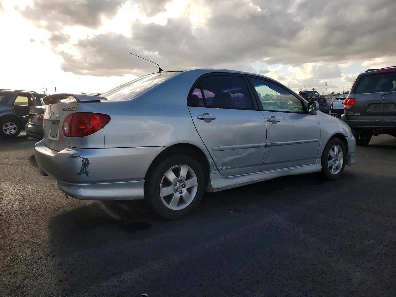 2004 Toyota Corolla ce
