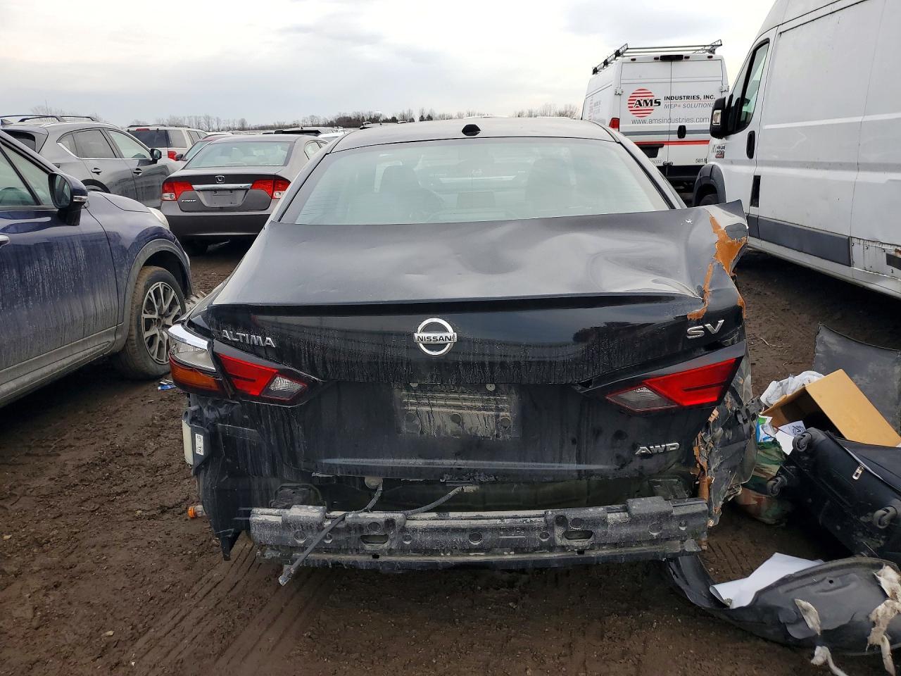 2021 Niss Altima sv