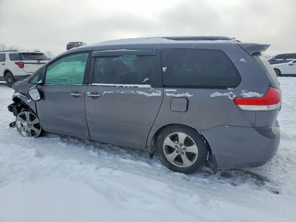 2019 Toyota Sienna se