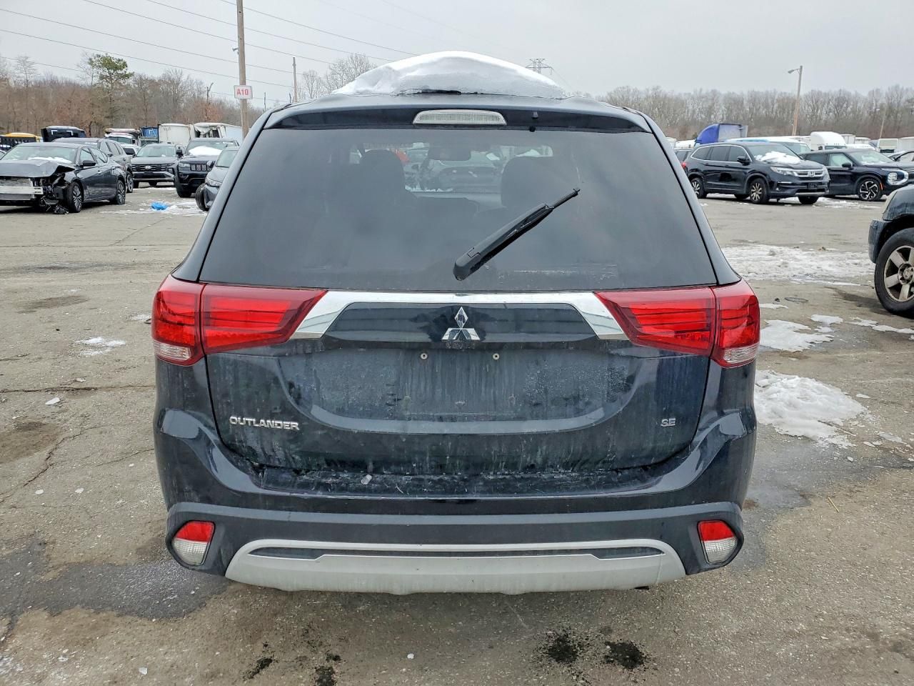 2020 Mitsubishi Outlander se