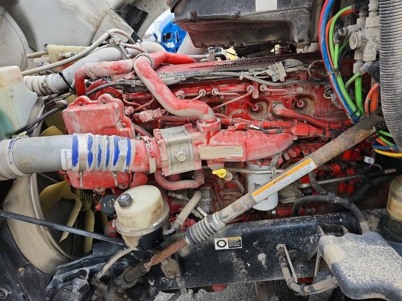 2016 Kenworth T680 Semi Truck